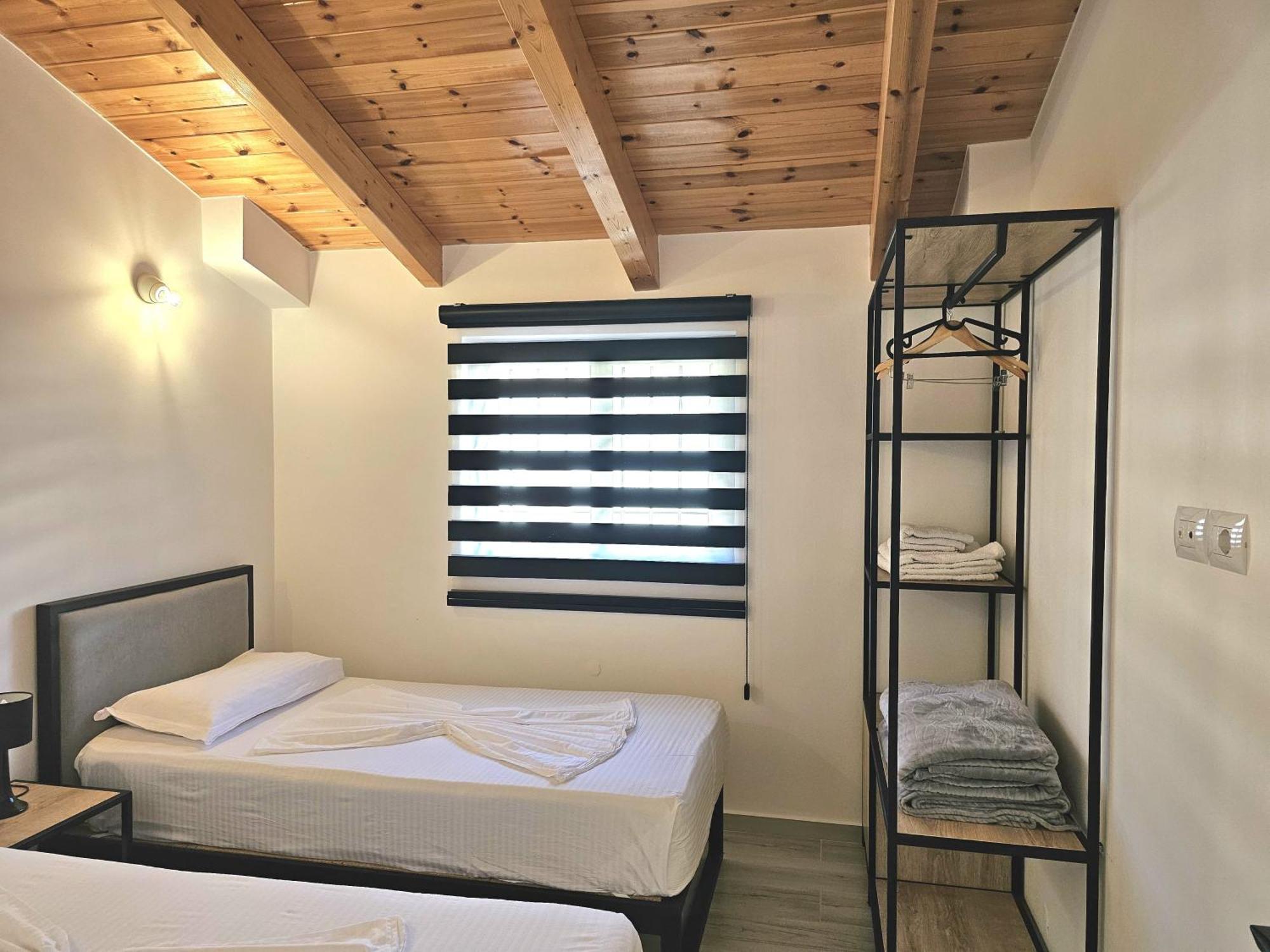 Villa Arta Apartments ซารานเดอ ภายนอก รูปภาพ
